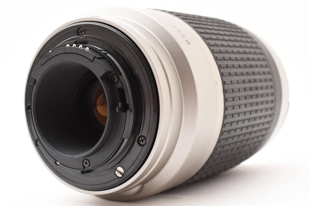 ★極上品★ニコン Nikon 70-300mm f4-5.6 シルバー 677