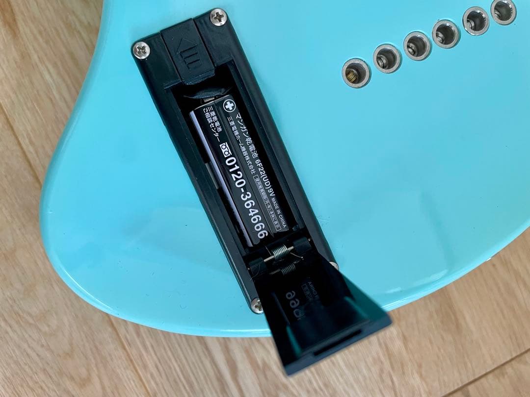 ☆フェルナンデス ZO-3 エレキギター 水色　アンプ内蔵