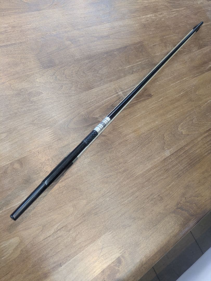 黒いバス弓Palatino？中古コントラバス弓ジャーマン式