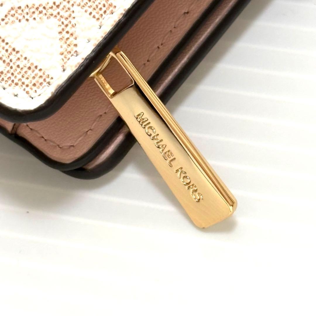 ⭐︎ 【新品、未使用品】かわいい♡マイケルコース 2つ折り財布　ホワイトピンク