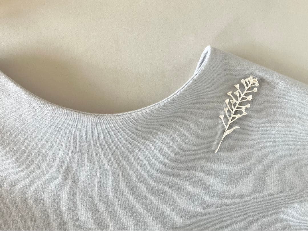 きたのまりこ　「スズナズナ」シルバーブローチ