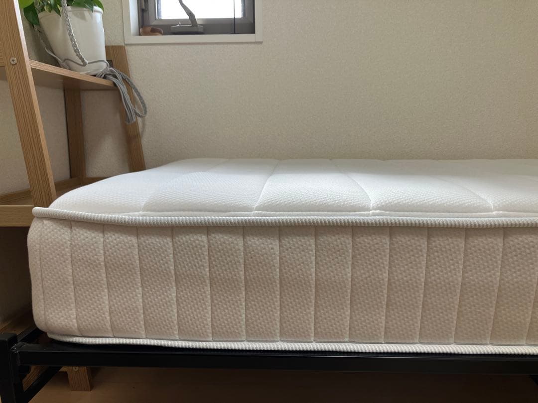 ニトリ　シングルベッドフレーム　マットレスセット