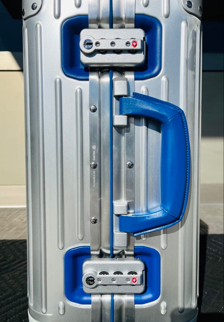 RIMOWA リモア　オリジナル　キャビン　ツイスト 35L シルバー＆ブルー