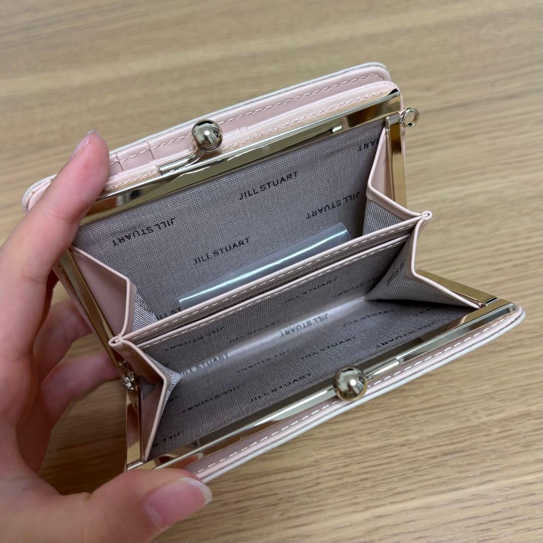 【新年セール】ジル　口金二つ折り財布　グローリアJILLSTUART プラチナ