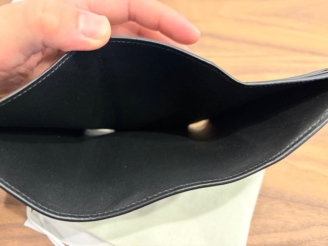 LOEWE ロエベ ペブル バーティカル ウォレット スモール ほぼ未使用品