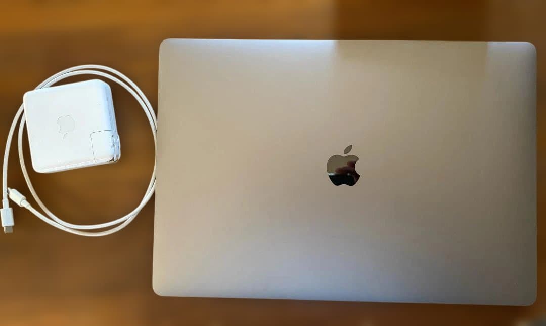 【美大グラフィック科】MacBook Pro 16インチ 2019 i7/16G