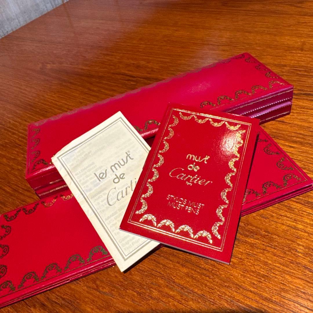 Must de Cartier ゴールドボールペン