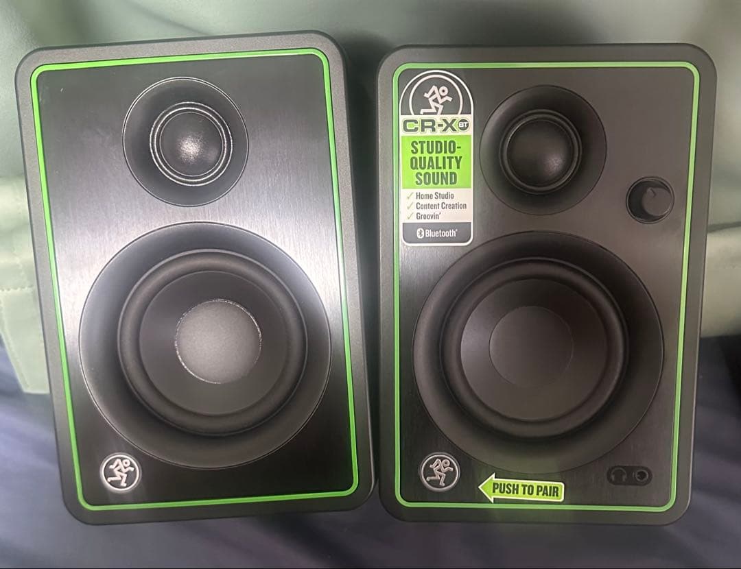 Mackie CR-XBT ステージモニタースピーカー