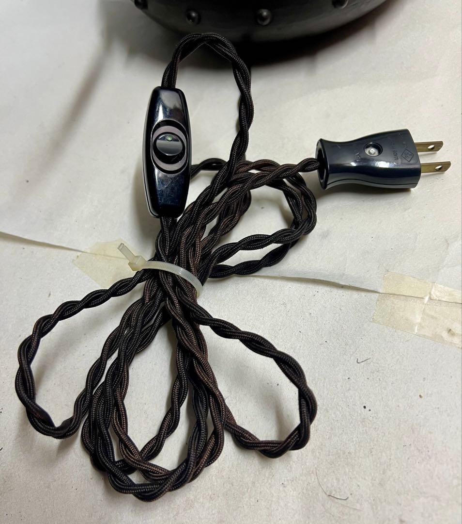 ロッジ•マイカランプ　アーツ&クラフツの金属工芸家ファン•エルブ作