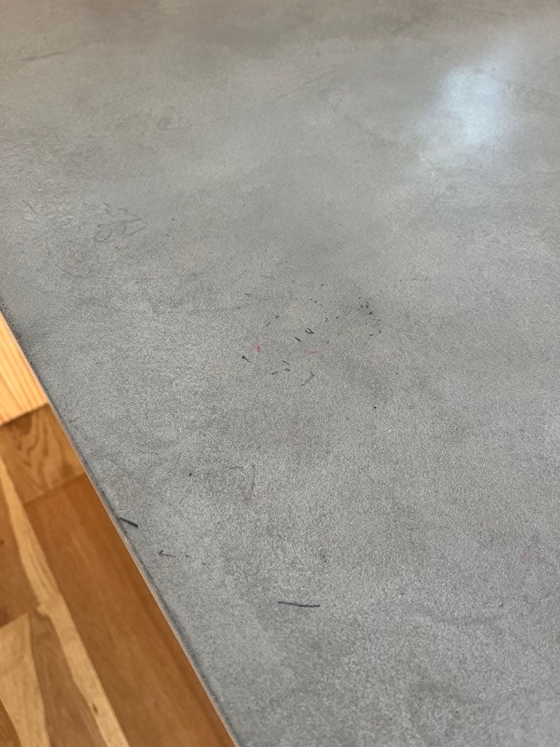 モールテックス ダイニングテーブル 長方形　コンクリート アイアン脚