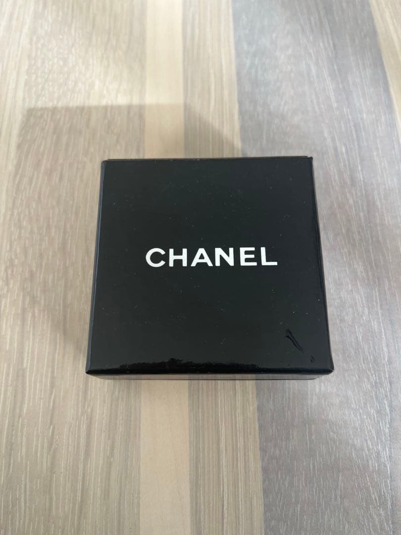 CHANEL ゴールド キルティングココマークブローチ