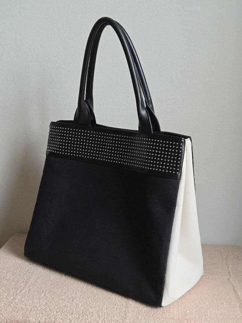 SNAKED LOWS STUDS TOTE BAG スタッズトートバッグ