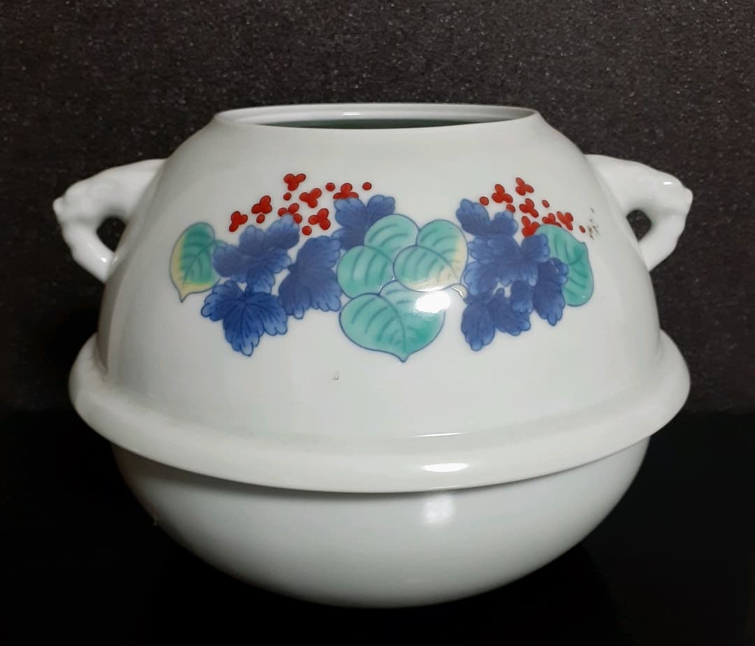 【本物保証】江戸時代中期　盛期色鍋島　鶺鴒(せきれい)図　鬼面　茶釜花入　官窯