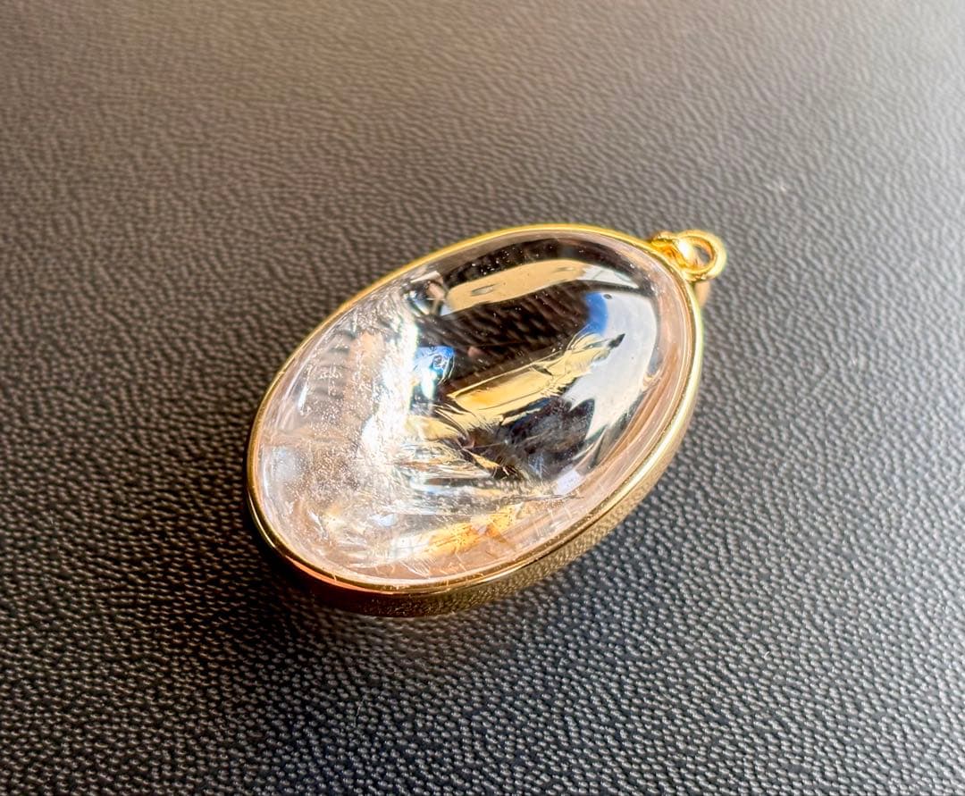 ひろリン　永遠の愛を願う水晶の究極形態　虹のマスターウラルレムリアン