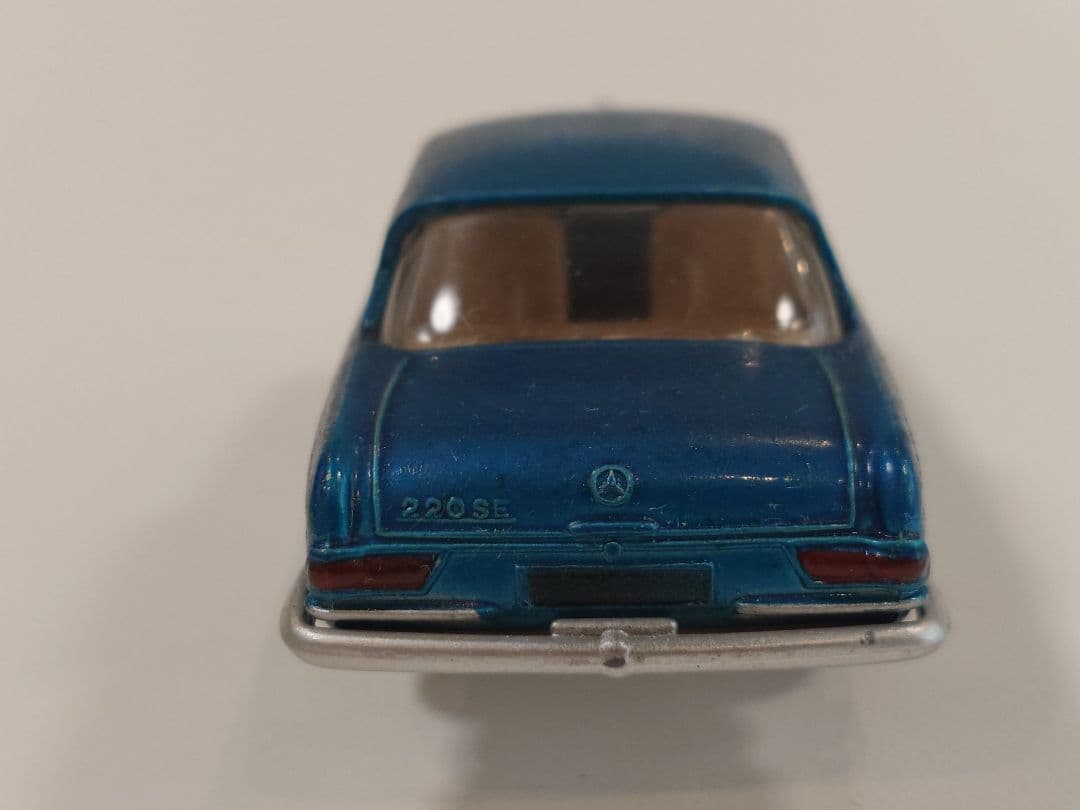 【Xmas Sale】SOLIDO REF 126 MERCEDES 220SE