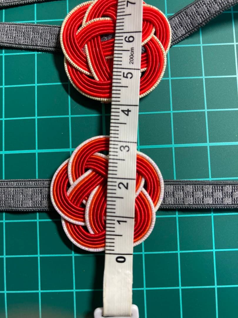 水引パーツ　meredithページ