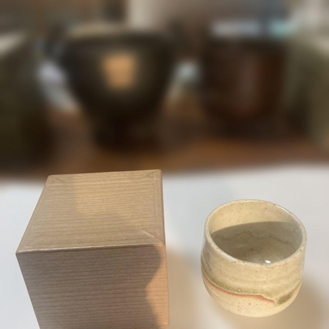 陶器の小型円筒形器