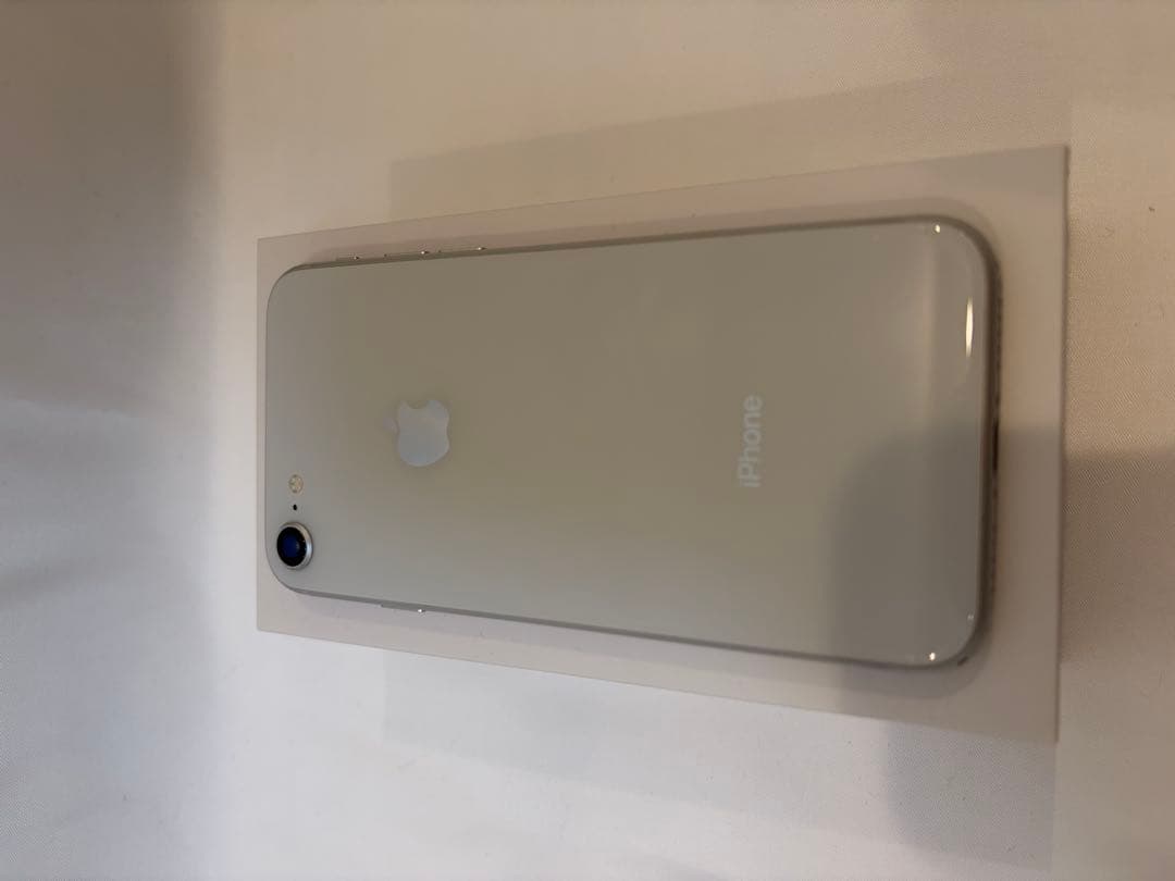 iPhone 8 256GB 本体 シルバー