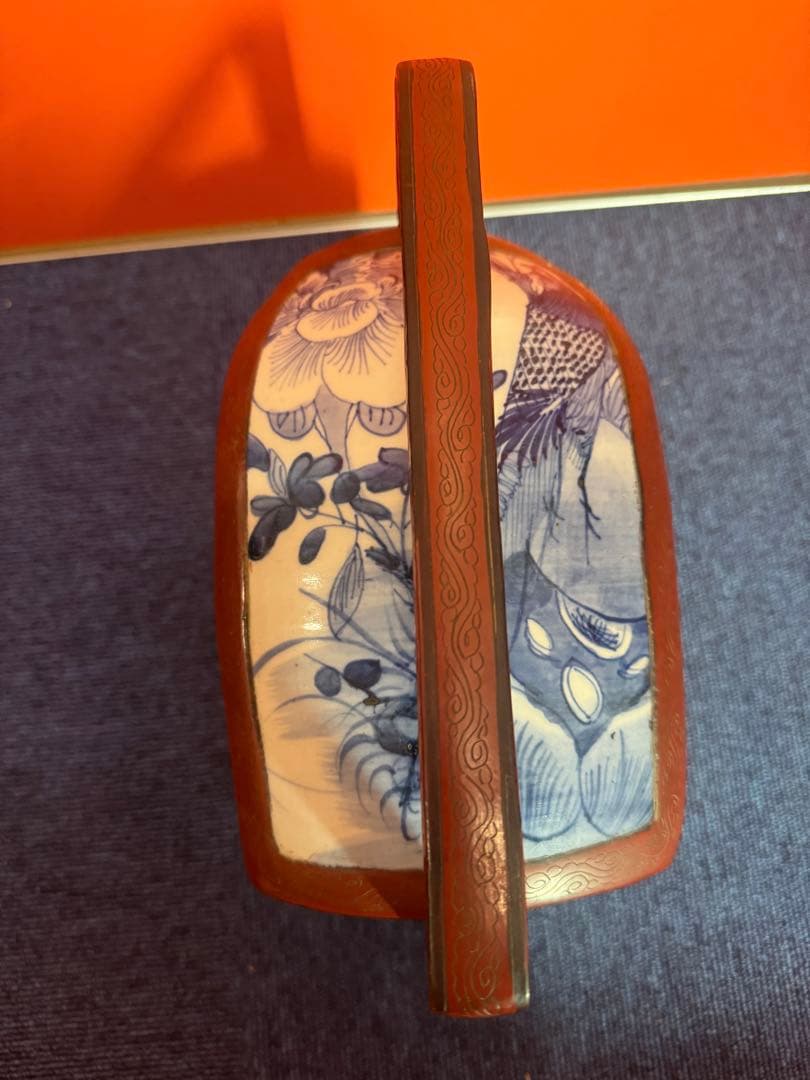 1818 中国骨董　新渡染付蓋付　木製　漆塗　提重　時代物