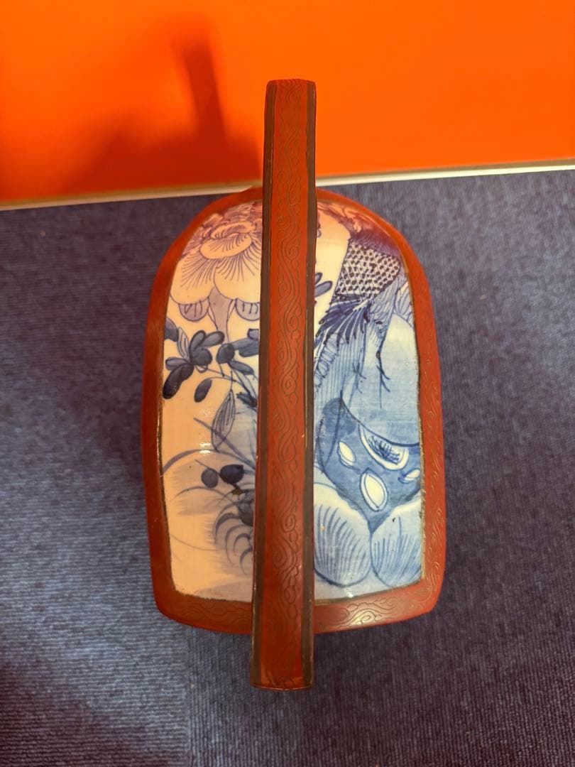 1818 中国骨董　新渡染付蓋付　木製　漆塗　提重　時代物