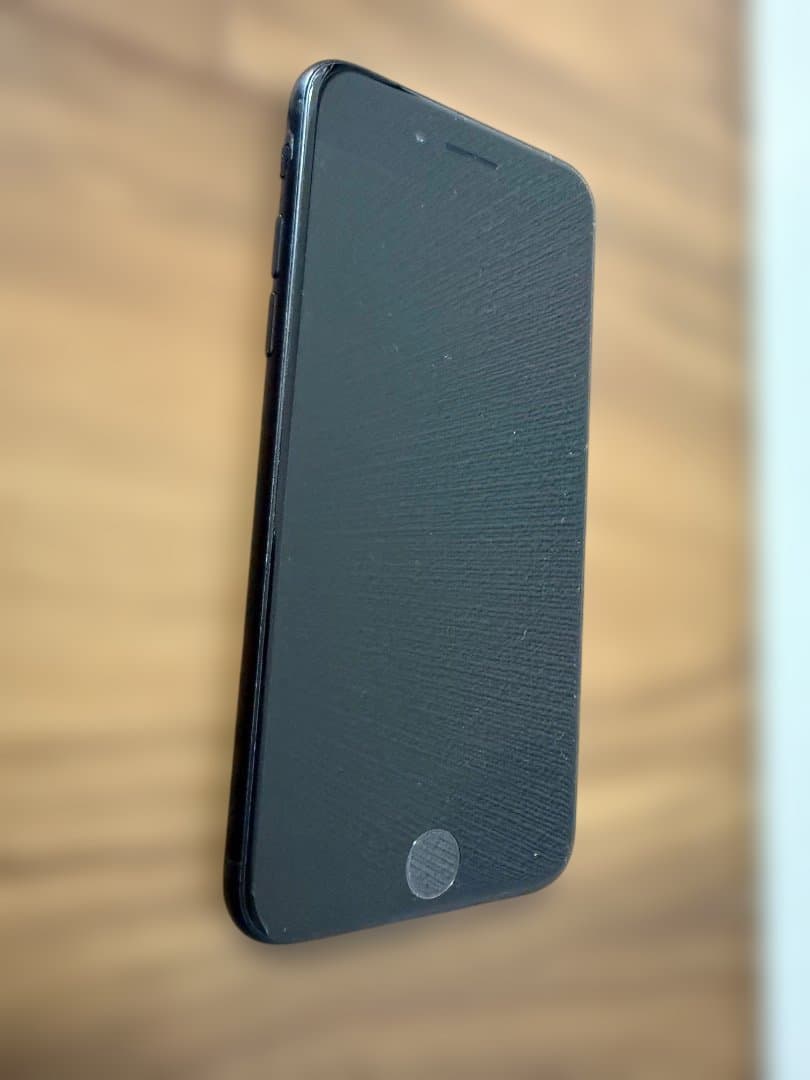 Apple SE第二世代 ブラック 本体