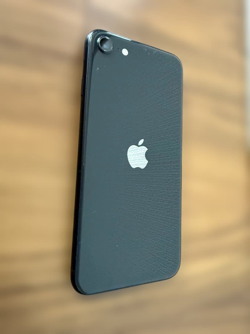 Apple SE第二世代 ブラック 本体