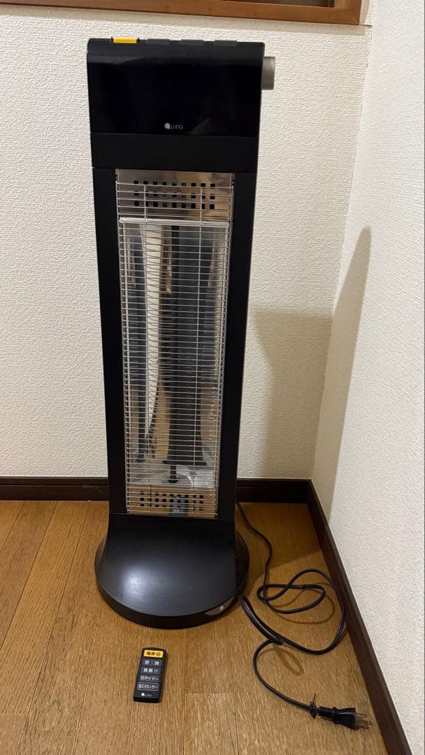 電気ヒーター 遠赤外線　パネルヒーター　リモコン付き 状態良好
