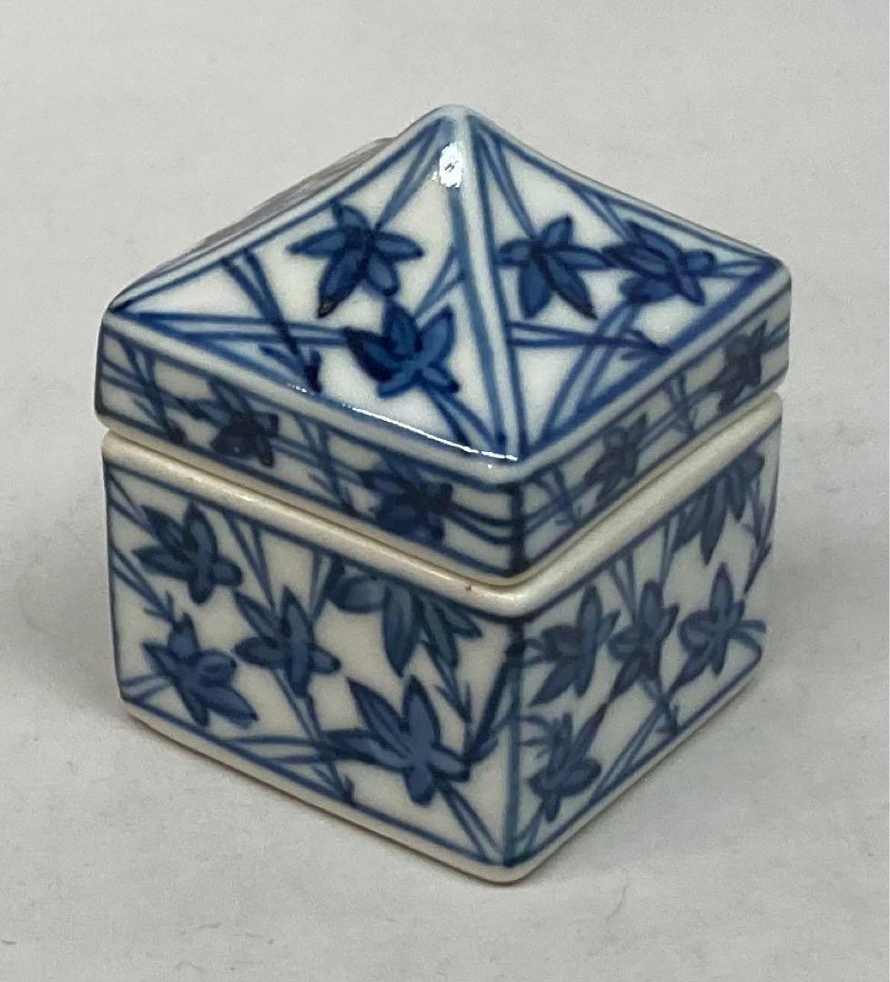 B7s  五世幹山傳七作　「染付辻堂香合」共布共箱　京焼　茶道具香道具