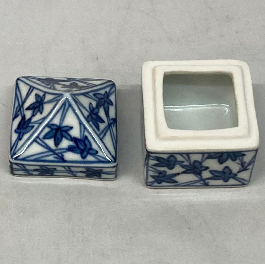 B7s  五世幹山傳七作　「染付辻堂香合」共布共箱　京焼　茶道具香道具