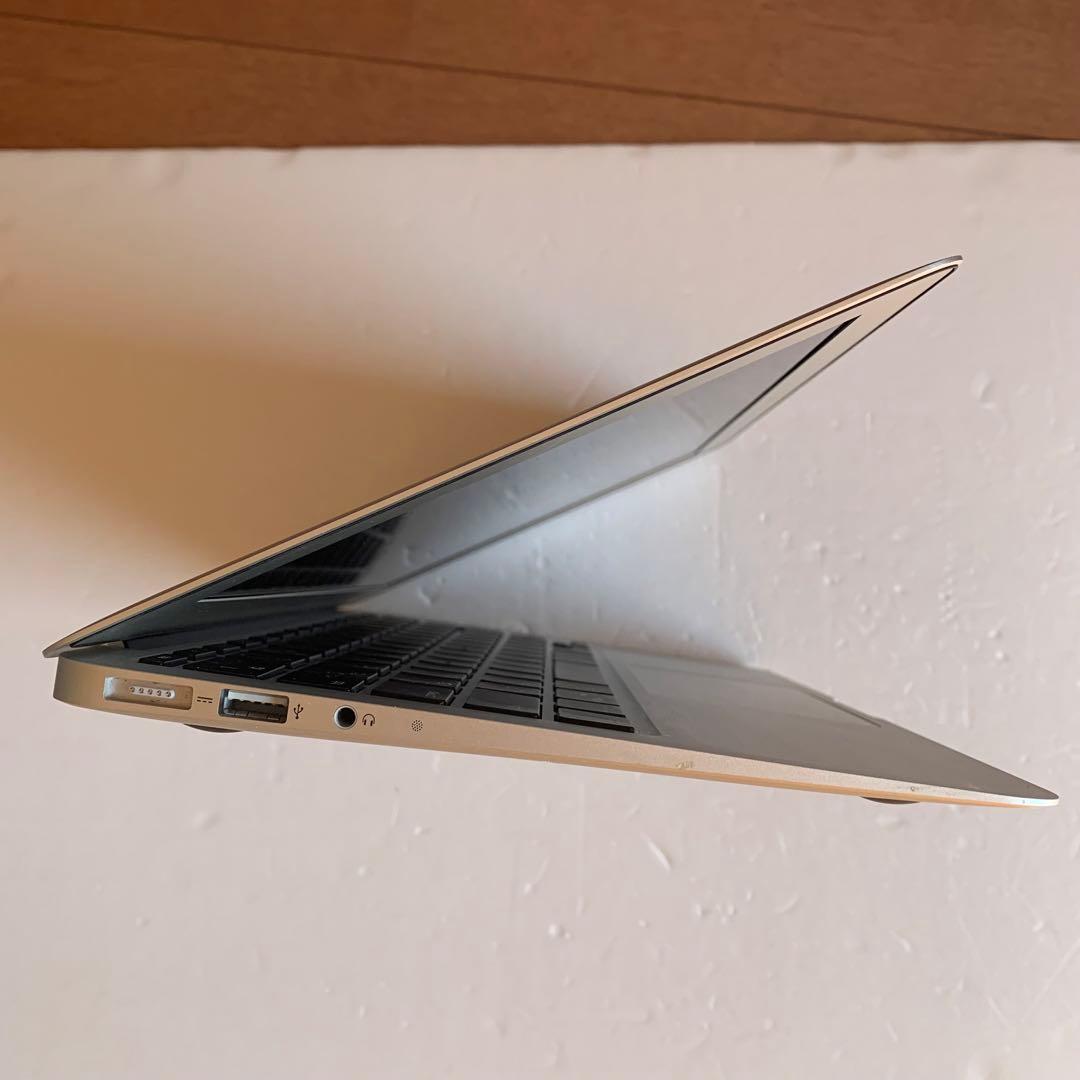 アップル MacBook Air 11インチ Mid 2012 マックブックエア