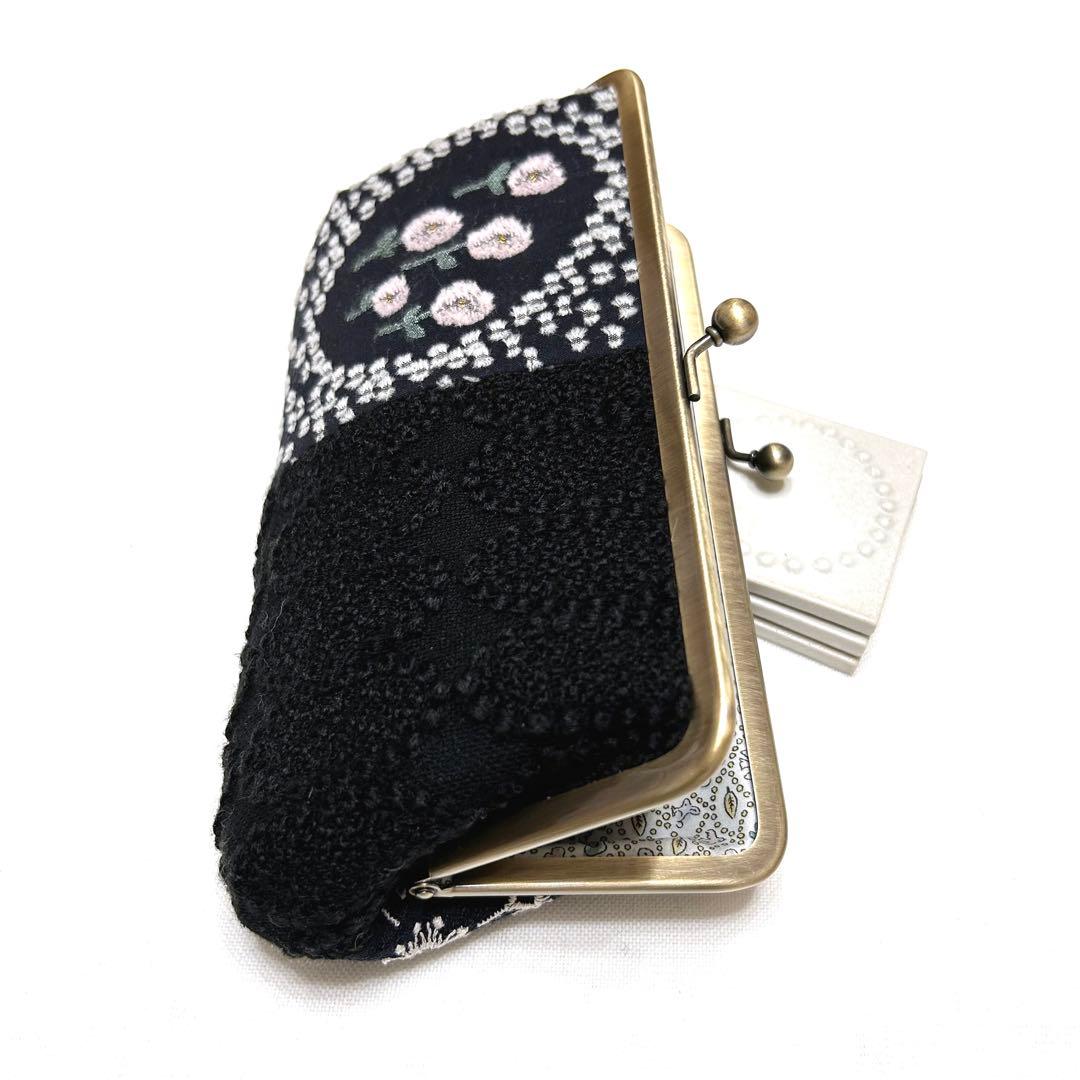 ミナペルホネンハンドメイド⭐️シックな黒ベースのちょっと特別ながま口⭐️親子長財布⭐️