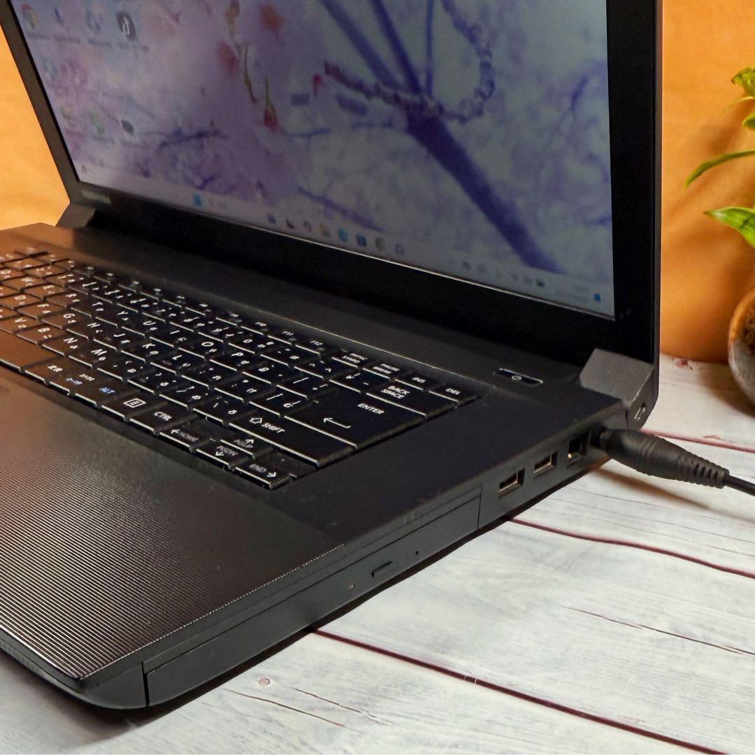 特価❣️東芝ノートパソコン☘️Core i3☘️メモリ4GB☘️Windows11