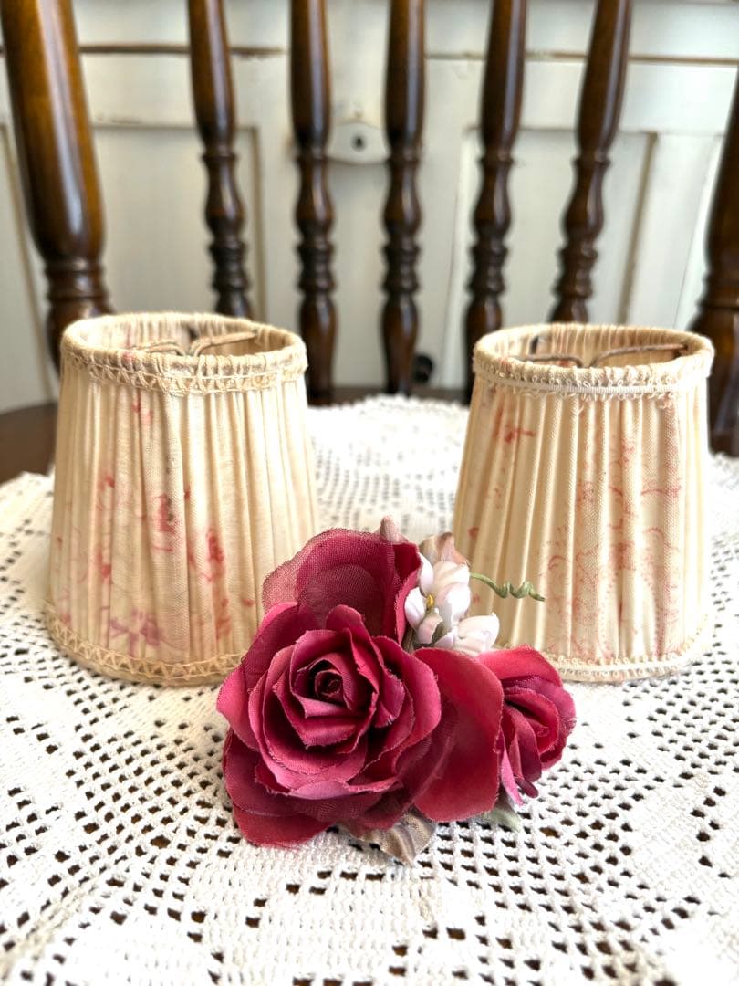 フランスアンティーク　ファブリックプリーツシェード　デザイン&柄違い　2個セット