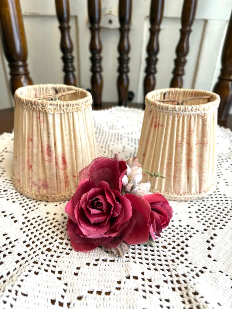 フランスアンティーク　ファブリックプリーツシェード　デザイン&柄違い　2個セット