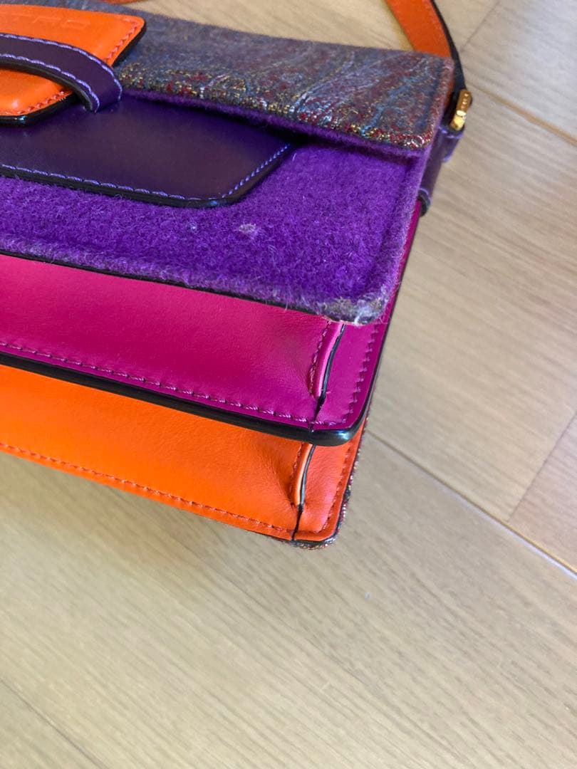 カラフルショルダーバッグ　エトロ　ETRO