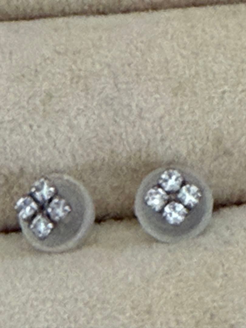 ベリテ　Verite ダイヤモンド　ピアス　スクエア形