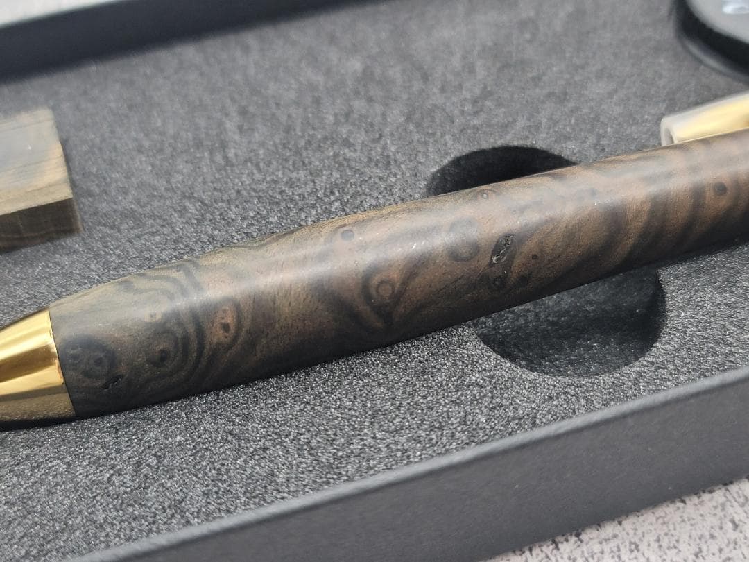 新品　こぶた工房　黒檀瘤　極上杢　シャープペンシル0.5