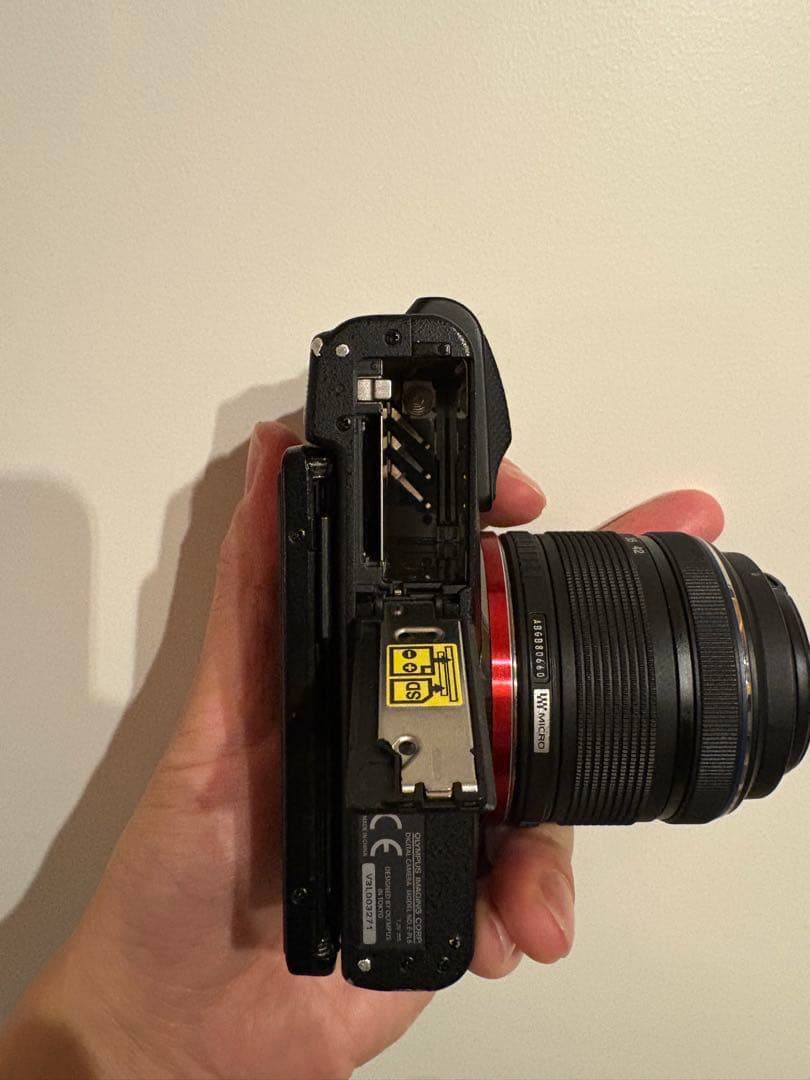 OLYMPUS PEN Lite E-PL6ミラーレス一眼 ブラック