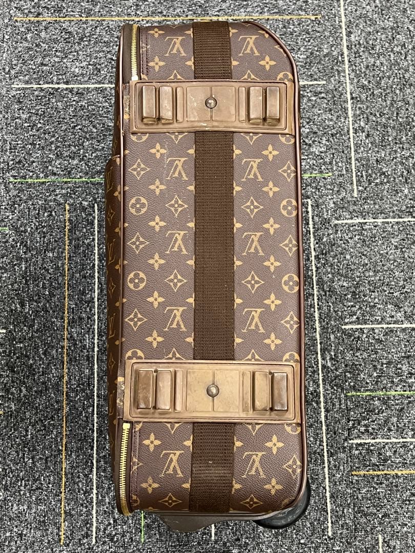 Louis Vuitton モノグラム M23251 ペガス55キャリーケース