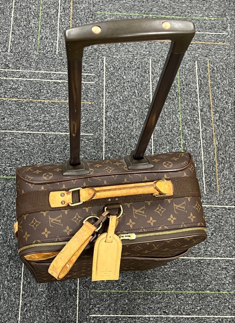 Louis Vuitton モノグラム M23251 ペガス55キャリーケース