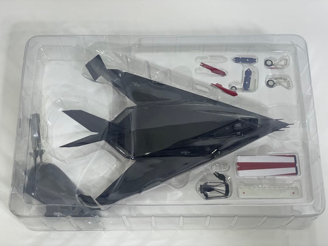 ホビーマスター 1/72 F-117A ナイトホーク HA5802 星条旗塗装