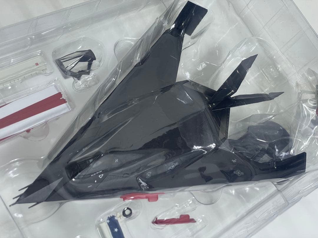 ホビーマスター 1/72 F-117A ナイトホーク HA5802 星条旗塗装