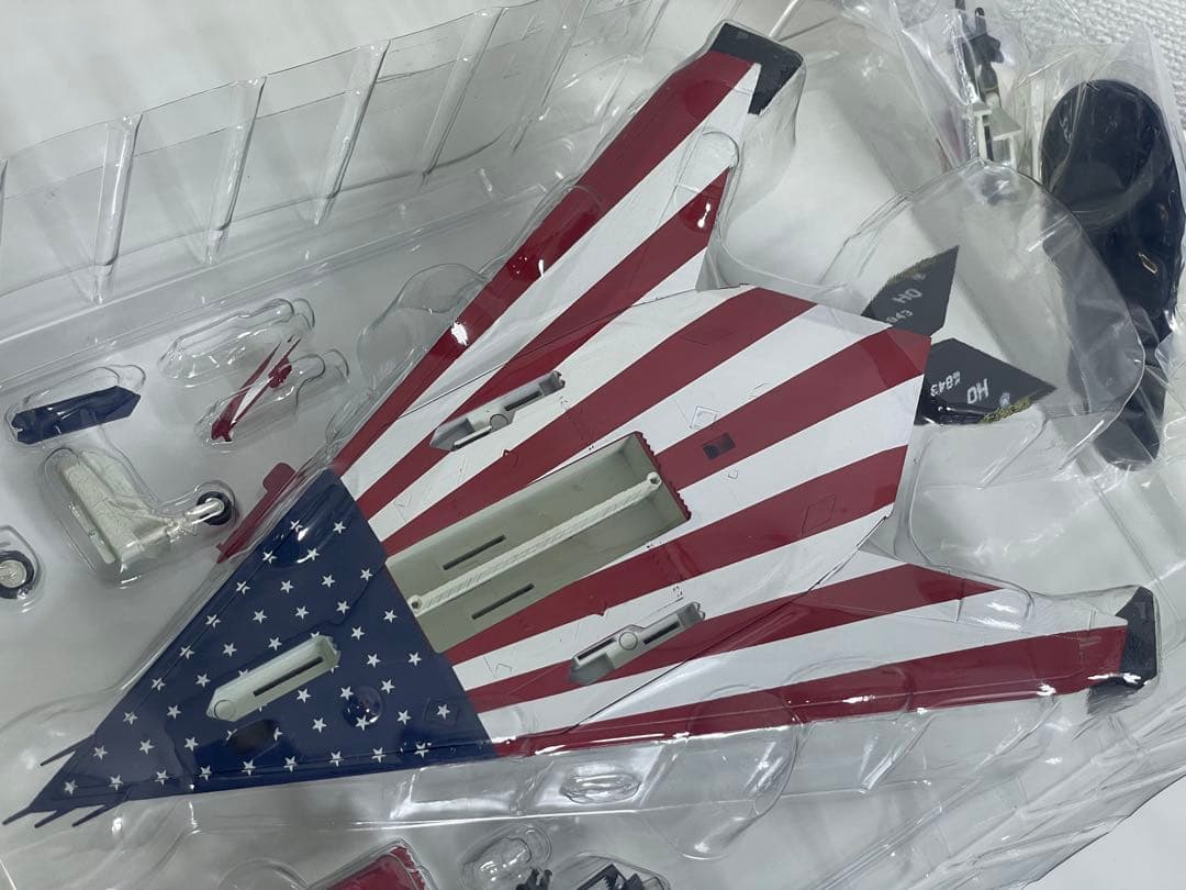 ホビーマスター 1/72 F-117A ナイトホーク HA5802 星条旗塗装