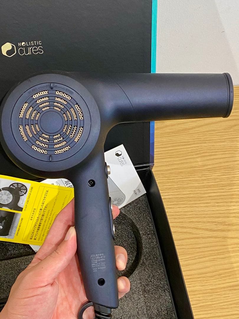 【美品】ホリスティックキュアドライヤーCCID-P01B 黒 箱付 動作良好