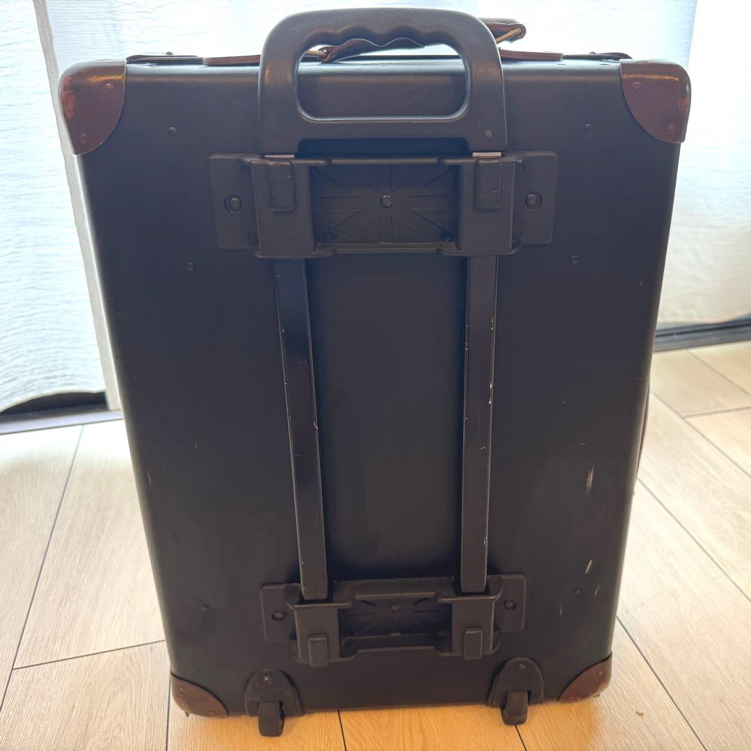 グローブトロッター　 黒　キャリーケース　20インチ　キャビンサイズ