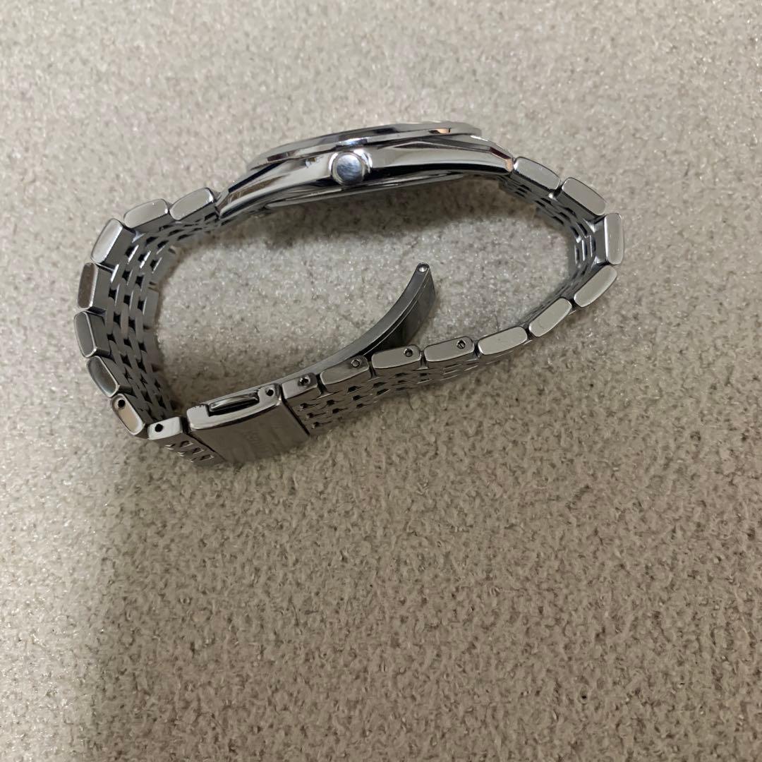 THE CITIZEN クォーツ腕時計 ホワイト　ジャンク