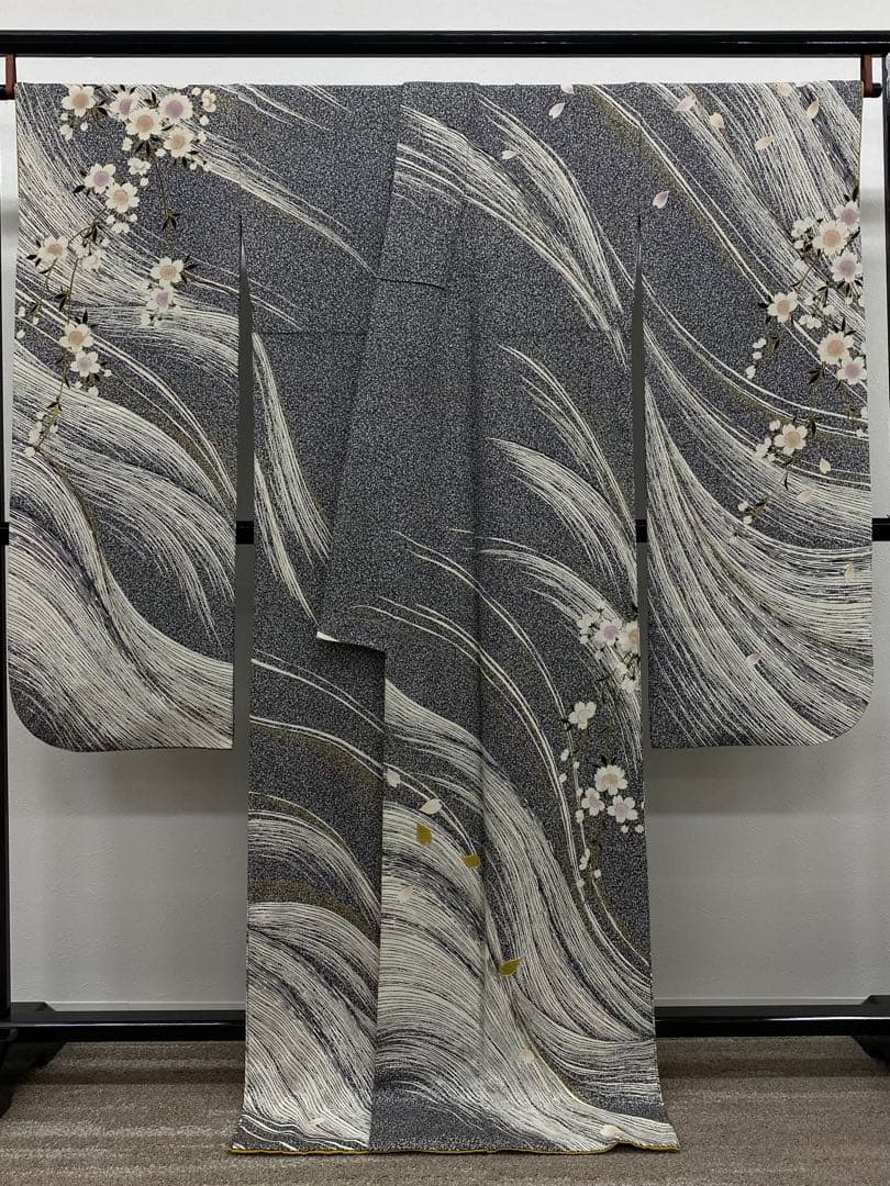 振袖 豪華 叩き染 金駒 金彩 桜文様 個性的 身丈172cm