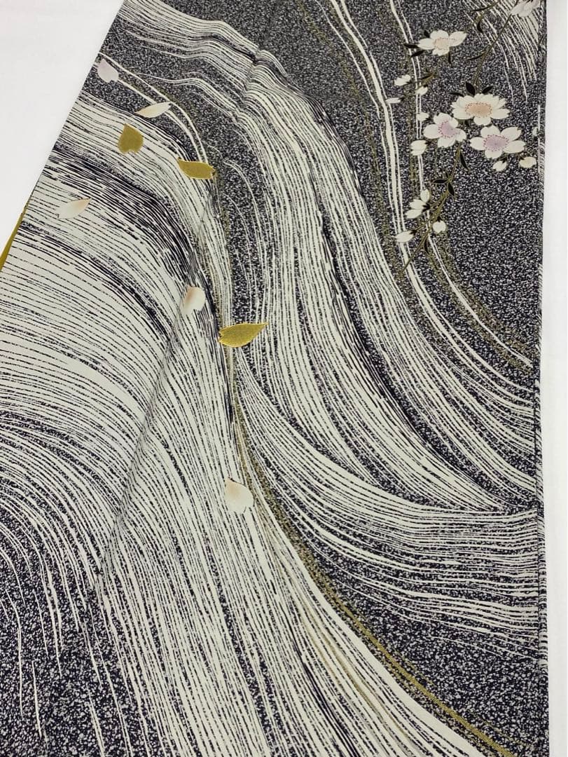 振袖 豪華 叩き染 金駒 金彩 桜文様 個性的 身丈172cm