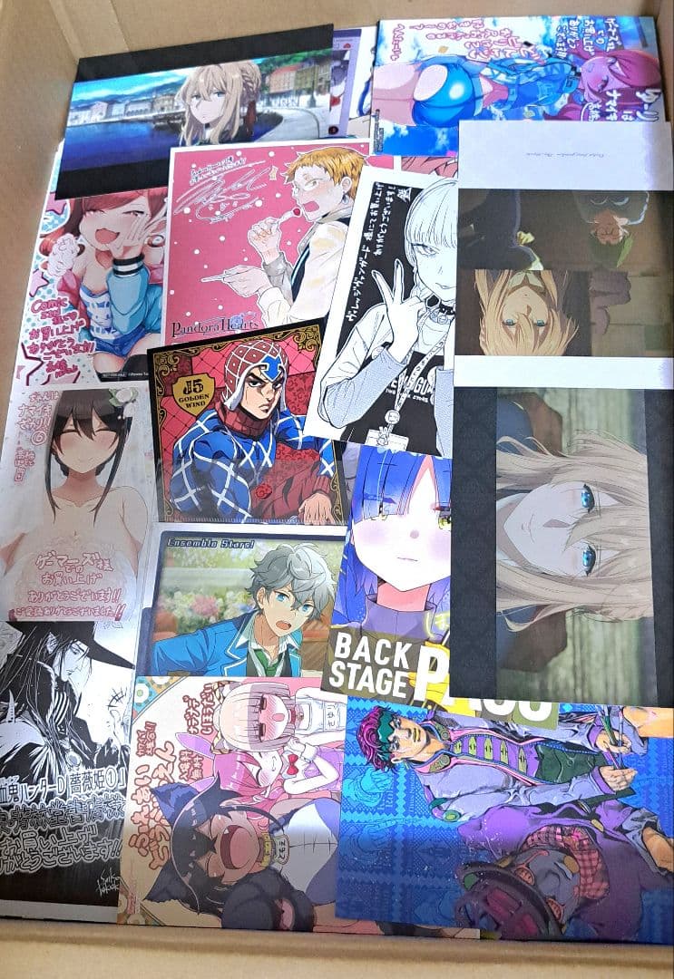 紙類　アニメ　ゲーム　まとめ売り　大量　ノンジャンル