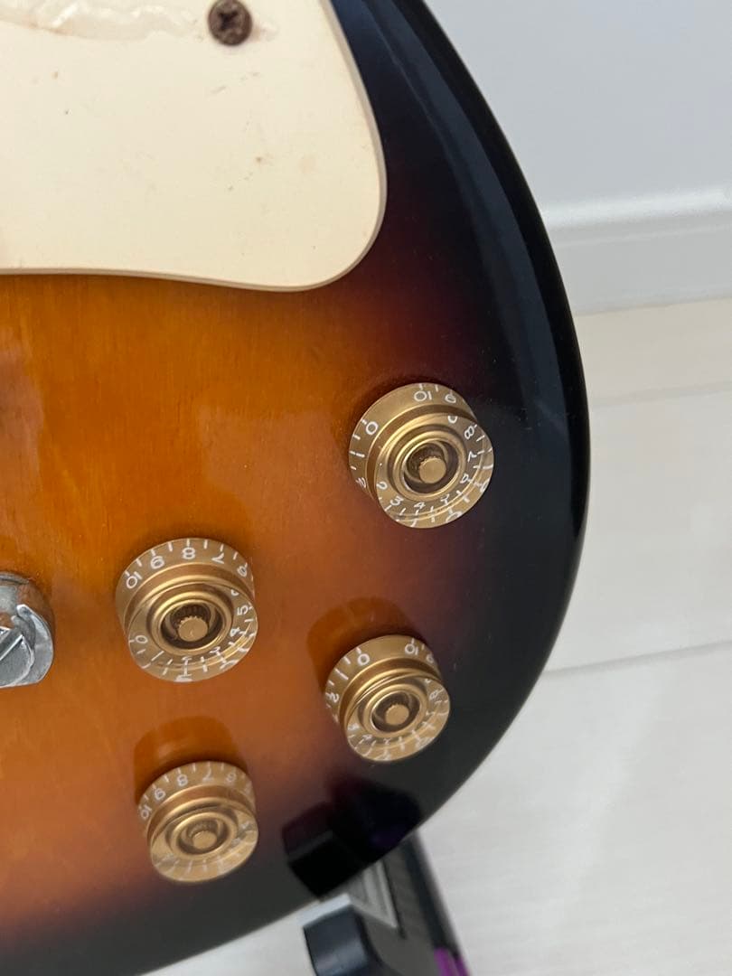 お*ん様 エピフォン　Epiphone　レスポールタイプ　エレキギター　ケース付